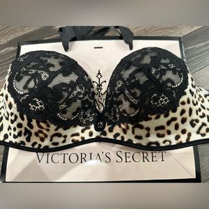 Victoria Secret bombshell strapless bra, 34B